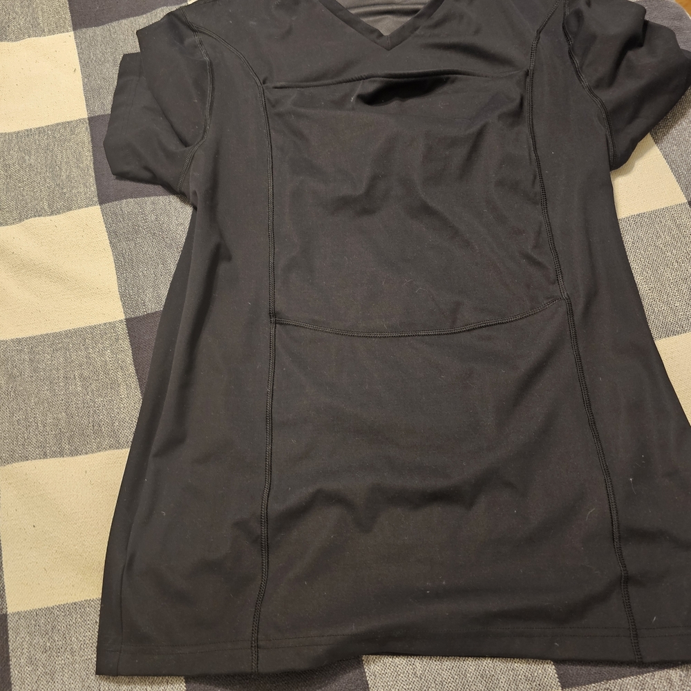 Men’s Black V-Neck Short Sleeve Performance Tee